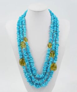 collana multifilo con chips di turchese naturale, ambra colombiana verde, elementi in argento dorato