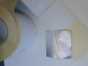 Rotolo etichette carta tyre 68×38