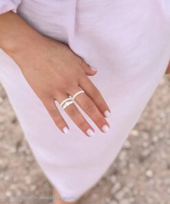 Anello tris in argento e zirconi bianchi